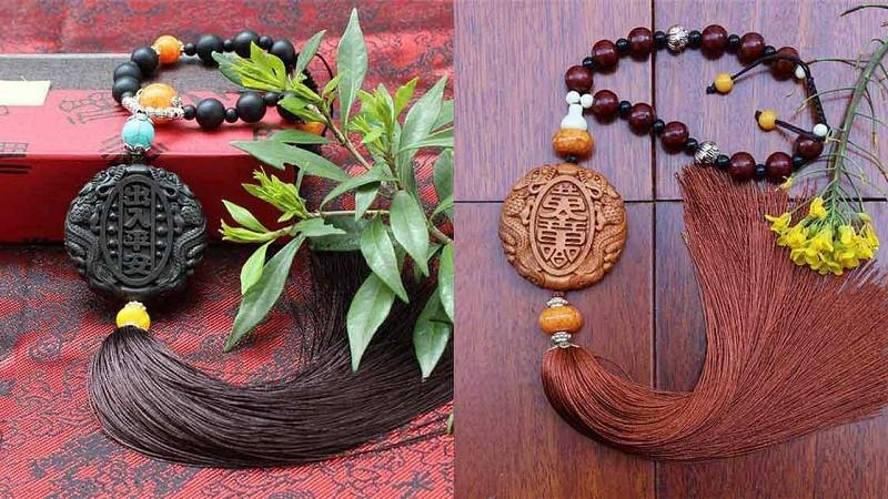 Việc chọn lựa các vật phẩm phong thủy để treo trong xe ô tô không chỉ mang lại may mắn mà còn giúp thu hút tài lộc.