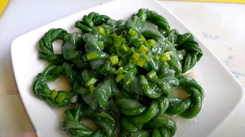Hướng dẫn cách chế biến đậu đũa xào nước cốt dừa giòn ngon, béo ngậy với hương vị đặc biệt.