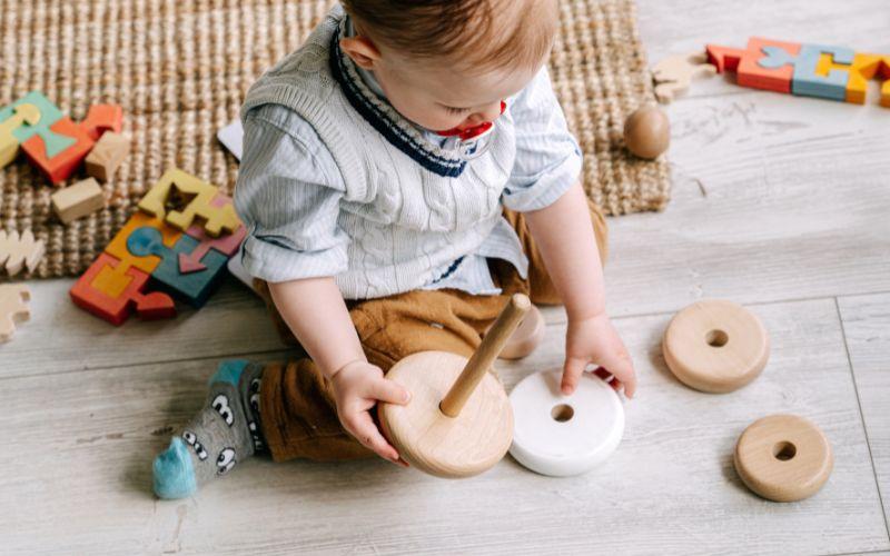 Khám phá những từ vựng quan trọng mà trẻ 2 tuổi nên nắm vững để phát triển khả năng giao tiếp hiệu quả.