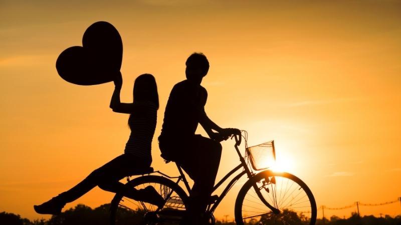 Những câu danh ngôn, status và lời nói ý nghĩa về tình yêu làm phong phú thêm cuộc sống của mỗi người.