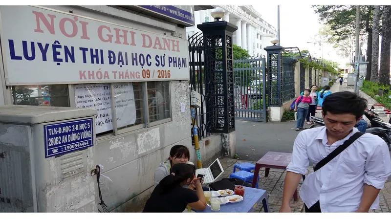 Các trung tâm luyện thi vốn nhộn nhịp giờ đây ra sao?
