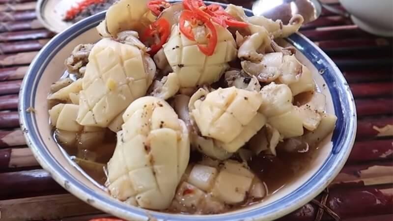 Khám phá 5 cách chế biến mực hấp giòn ngon, không hề tanh ngay tại nhà, mang đến hương vị mới lạ và đầy hấp dẫn.