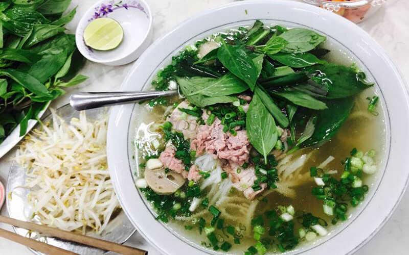 9 quán phở lâu năm trứ danh tại quận 1 mà bạn không thể bỏ qua
