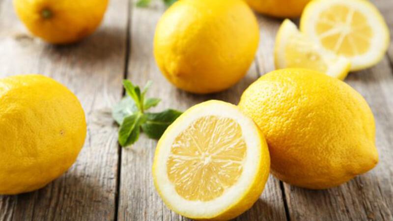 Cách tẩy quần áo dính màu hiệu quả mà không cần dùng hóa chất