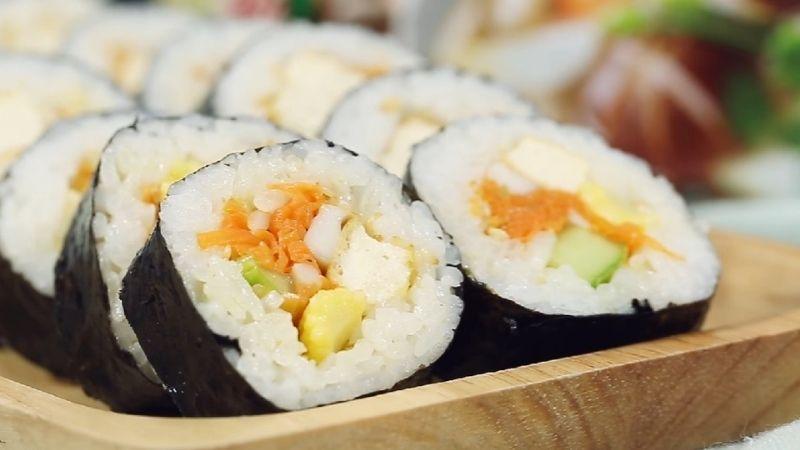 Hướng dẫn làm kimbap chay Hàn Quốc thơm ngon tại gia