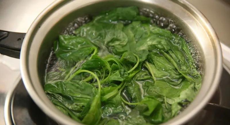 Bí quyết xào rau vừa ngon lại đẹp mắt