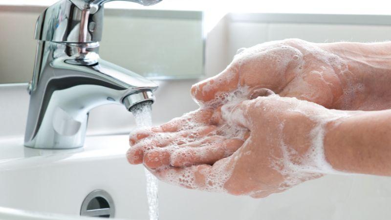 Liệu bạn đã sử dụng kem dưỡng da tay một cách đúng đắn và đủ liều lượng?