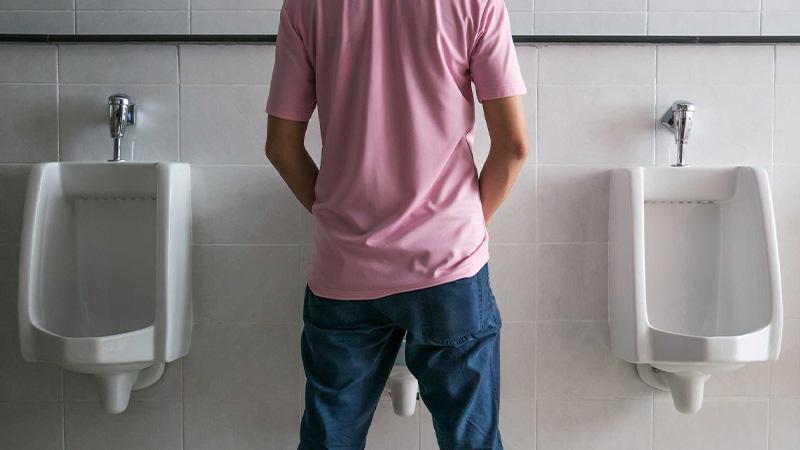 Vì sao cơ thể chúng ta lại cần đi tiểu?
