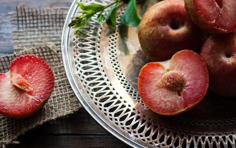 100g mận Bắc chứa bao nhiêu calo? Liệu ăn mận Bắc có làm tăng cân không?