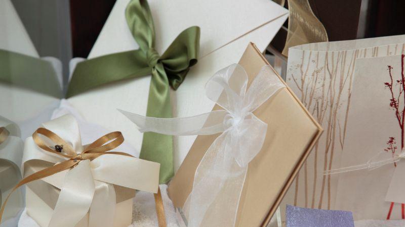 Hướng dẫn cách viết thiệp mời sinh nhật bằng tiếng Anh một cách sang trọng và tinh tế
