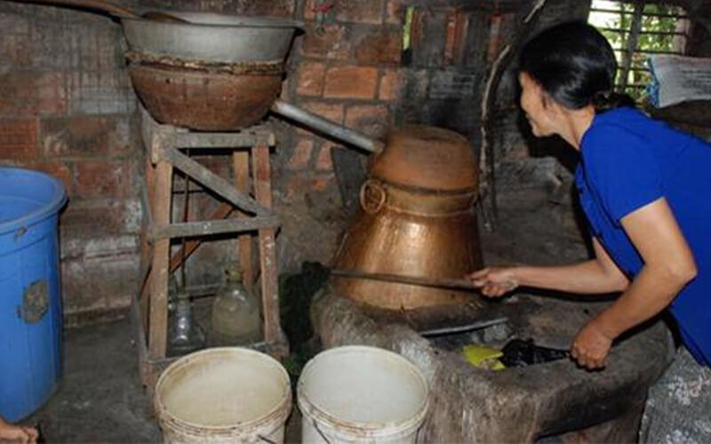 Làm sao để bảo quản rượu trắng luôn giữ được hương vị tuyệt vời? Để rượu không mất đi chất lượng ban đầu, việc lưu trữ đúng cách là rất quan trọng. Nếu không chú ý, rượu dễ bị hỏng, nhưng đừng lo, các cách bảo quản đơn giản sẽ giúp bạn duy trì được hương vị nguyên bản của nó.
