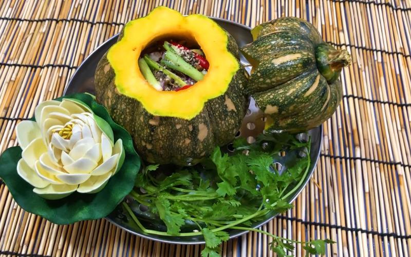 Hướng dẫn cách làm óc heo chưng bí đỏ, món ăn bổ dưỡng cho cả gia đình