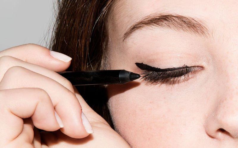 Top 15 cây bút kẻ mắt chống nước, không lem, không trôi được yêu thích nhất hiện nay