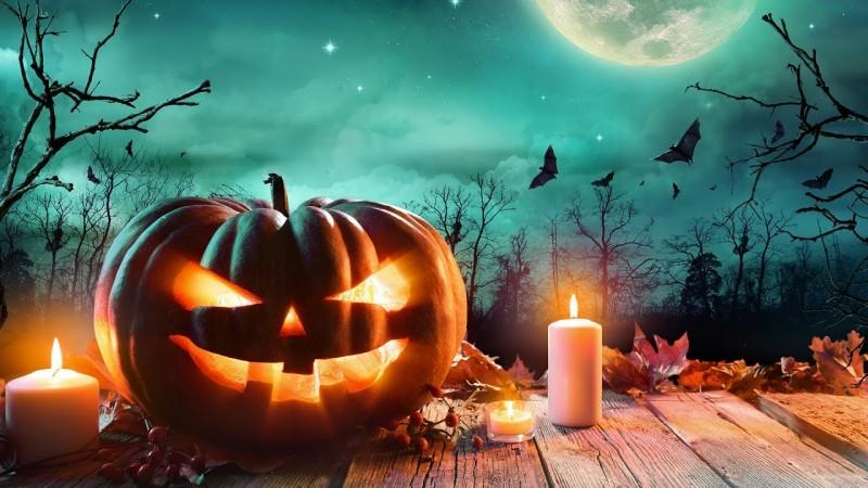 Ngày Halloween 2024 sẽ diễn ra vào ngày 31 tháng 10. Đây là dịp đặc biệt để mọi người cùng tưởng nhớ và tôn vinh những linh hồn đã khuất, trong không khí vừa huyền bí vừa vui tươi.