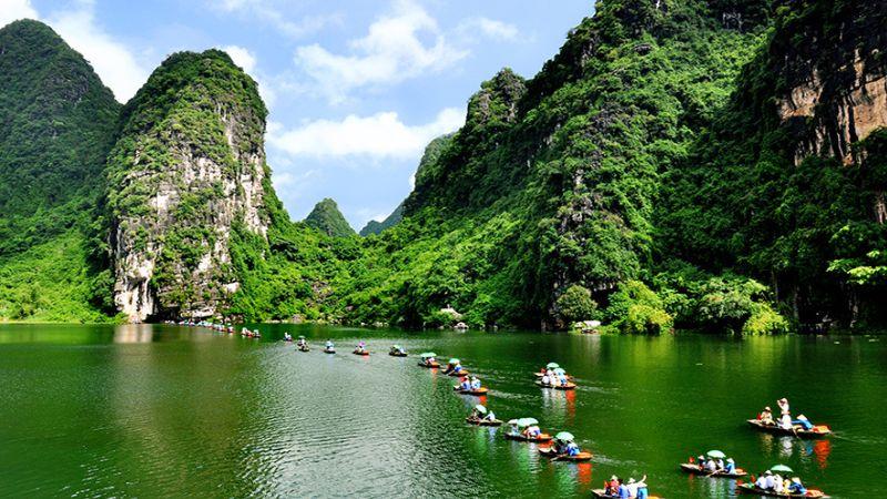 Tháng 5 này, bạn đã lên kế hoạch cho chuyến du lịch của mình chưa? Hãy bắt tay ngay vào việc chọn lựa địa điểm để có một kỳ nghỉ đầy đủ và đáng nhớ.