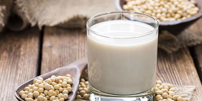 Liệu sữa đậu nành Fami có thể thay thế sữa cho bé không?