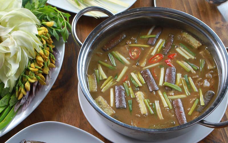 Hướng dẫn nấu lẩu mắm cá linh đậm đà chuẩn vị miền Tây tại gia