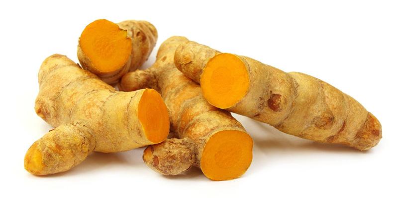 Kết hợp nghệ tươi với giấm và rượu mang lại hiệu quả không ngờ, mở ra những lợi ích làm đẹp tuyệt vời.