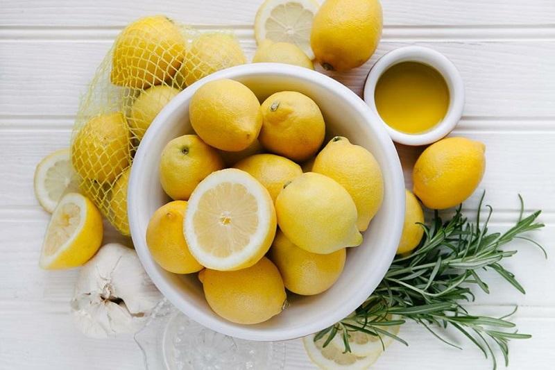Bỏ túi ngay 5 phương pháp tẩy tế bào chết cho da mặt bằng chanh cực kỳ hiệu quả
