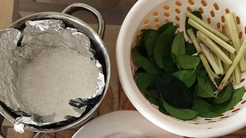 Bí quyết luộc thịt gà thơm ngon mà chẳng cần giọt nước