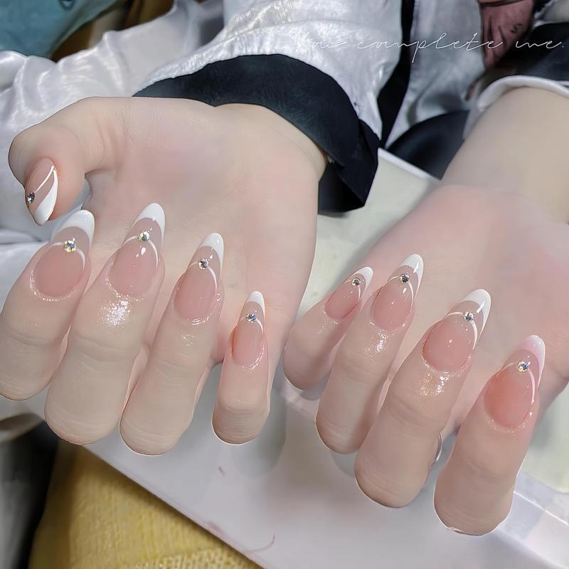 Top 10 tiệm nail đẹp và uy tín nhất tại Quảng Trị