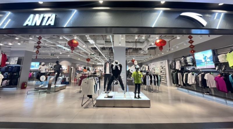 Top 10 cửa hàng bán quần áo thể thao uy tín nhất tại Hà Nội