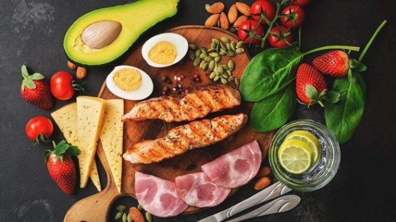 Thực đơn giảm cân trong 1 tháng, bí quyết giúp bạn giảm cân an toàn và hiệu quả, nhanh chóng đạt được mục tiêu vóc dáng lý tưởng.