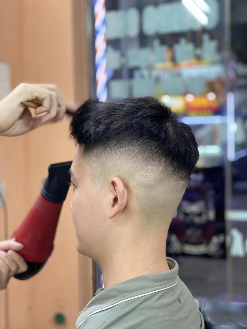 Top 10 Tiệm Cắt Tóc Nam Chất Lượng và Phong Cách Nhất tại TP. Hạ Long, Quảng Ninh