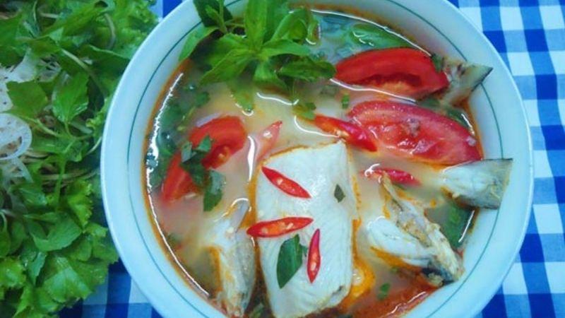 3 công thức nấu canh cá khoai: canh chua, canh thì là và canh ngót đậm đà hương vị