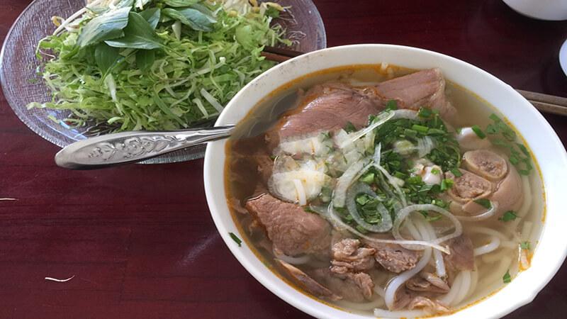 Khám phá 10 quán bún bò ngon nức tiếng ở Đà Lạt mà bạn không nên bỏ lỡ
