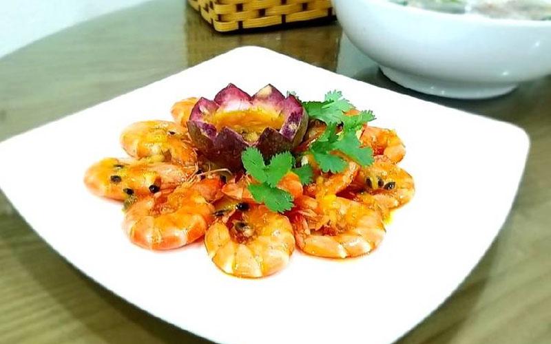 Khám phá 2 công thức chế biến tôm sốt chanh dây độc đáo, hương vị mới mẻ và hấp dẫn khó cưỡng.