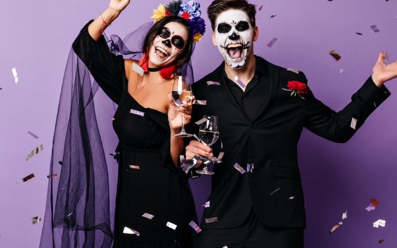 50+ status, caption thả thính Halloween cực hay, siêu chất – tán crush đâu có khó!
