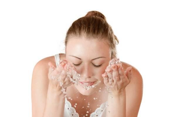 9 Cách dưỡng da mặt sau sinh tại nhà hiệu quả mẹ bỉm nên biết
