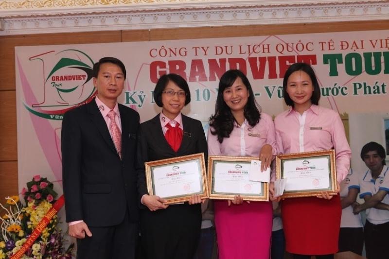 10 Tour du lịch trong nước giá rẻ và thuận tiện cho kỳ nghỉ lễ 30/4 và 1/5 năm 2021