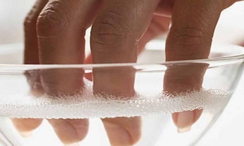 Bí quyết giúp móng tay thêm chắc khỏe, không dễ gãy bạn nên áp dụng ngay