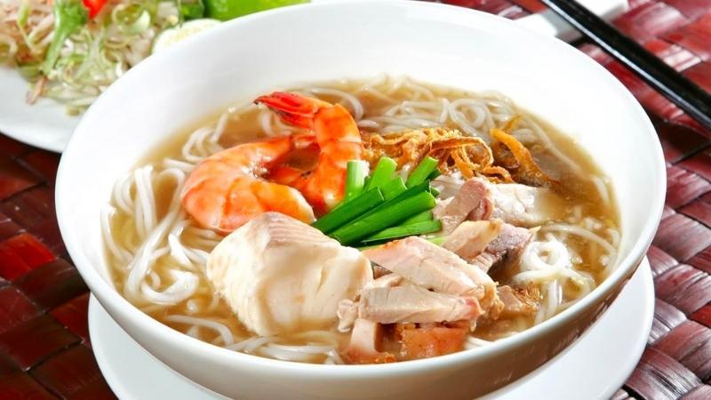 Hướng dẫn cách chế biến bún nước lèo Sóc Trăng đậm đà, chuẩn vị, thưởng thức một lần là không thể quên.
