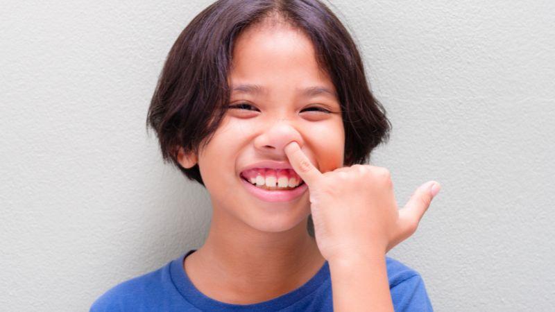 Các phương pháp an toàn và chính xác để lấy gỉ mũi cho người trưởng thành