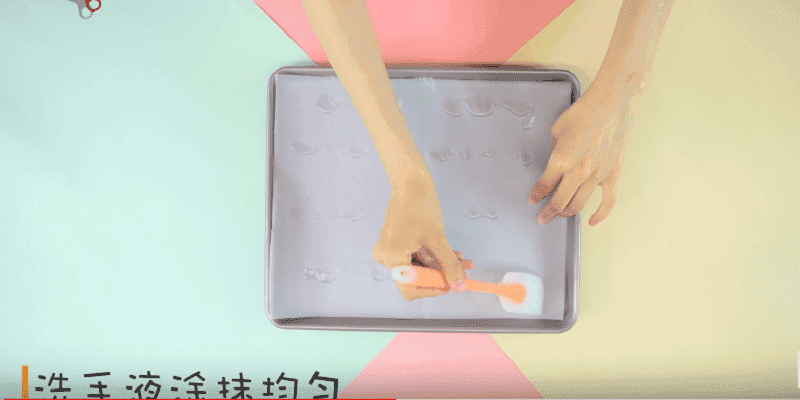 Chế tạo xà phòng giấy dễ dàng mang theo là một ý tưởng vô cùng tiện lợi.