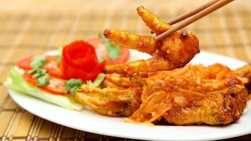 Hướng dẫn chế biến chân gà chiên mắm tỏi ớt, vị cay giòn sật sỡ mê mẩn