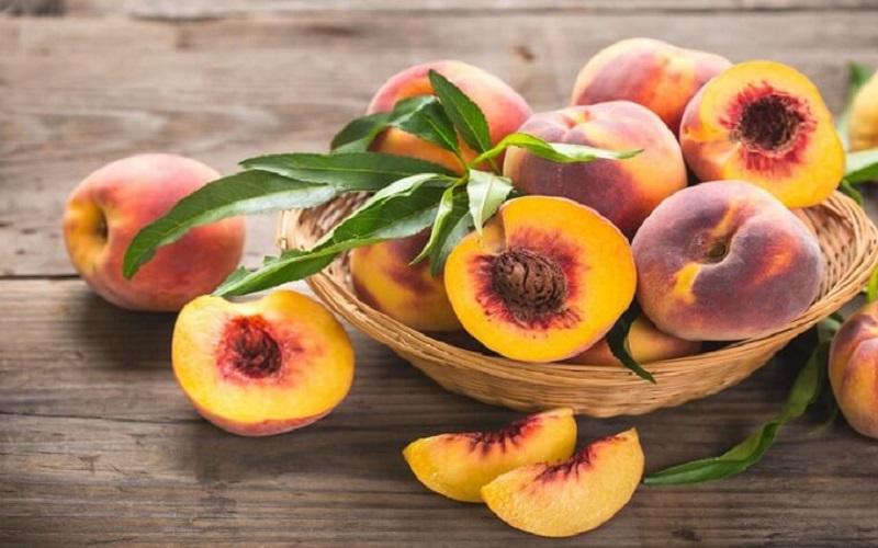 Bà bầu có nên ăn đào không? Việc ăn đào khi mang thai có ảnh hưởng gì đến sức khỏe mẹ và thai nhi?