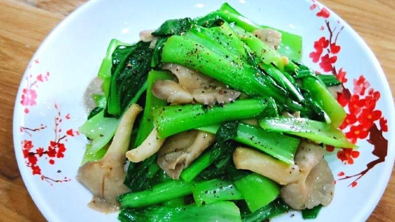 Bí quyết xào cải chíp cùng nấm tươi – giữ trọn vị ngọt giòn, đậm đà từng miếng ăn