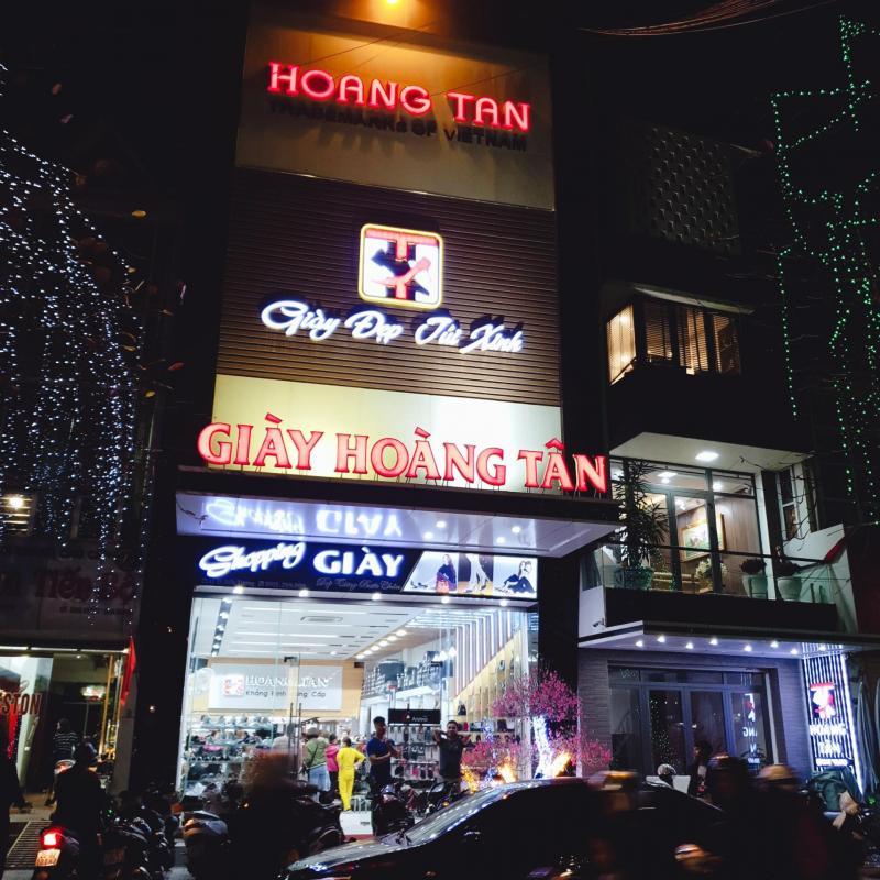 Top 7 cửa hàng giày thể thao đẹp và uy tín nhất tại Thái Nguyên