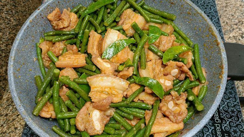 Hướng dẫn làm đậu đũa xào thịt heo thơm ngon, dễ làm cho bữa cơm hàng ngày