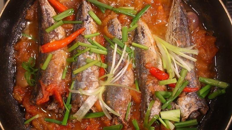 Cách kho cá nục với cà chua đậm vị, mềm ngon mà không bị nát