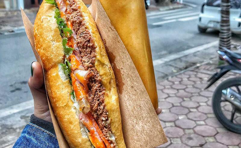 Khám phá cách chế biến bánh mì pate thơm ngon, món ăn lý tưởng để khởi đầu ngày mới tràn đầy năng lượng.