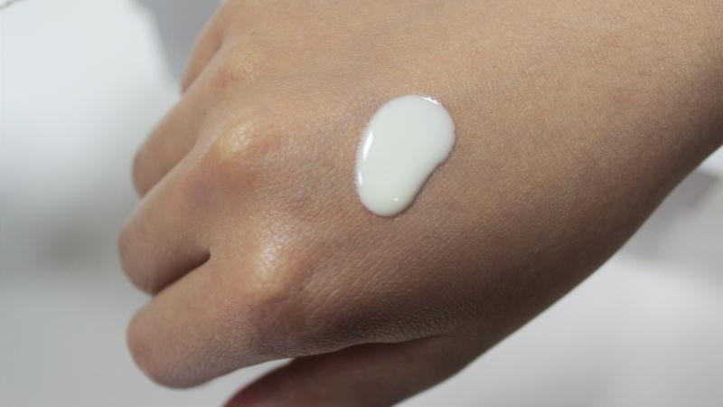 Tổng hợp 5 dòng kem chống nắng dạng sữa nhẹ nhàng, được chuyên gia khuyên dùng nhiều nhất