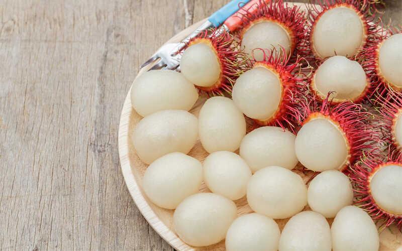 Những điều bà bầu cần nhớ khi ăn chôm chôm vào mùa này