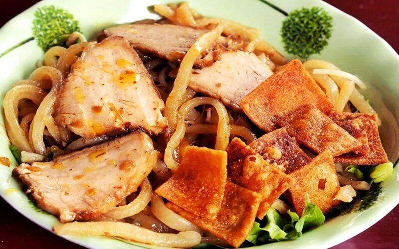 10 Món ăn đặc sắc không thể bỏ qua khi du lịch Đà Nẵng