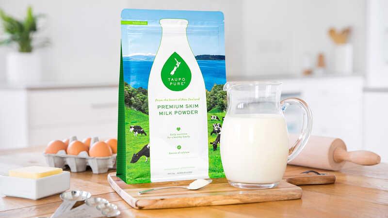 Sữa tách béo (Skimmed milk) là gì? Tổng quan về các loại sữa tách béo phổ biến trên thị trường