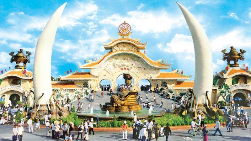 Khám phá 10 điểm đến thú vị tại Quận Thủ Đức, nơi luôn thu hút đông đảo du khách và người dân địa phương.
